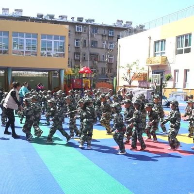 严阵以待 闻“汛”而动 --济南市七里山幼儿园防汛应急演练活动