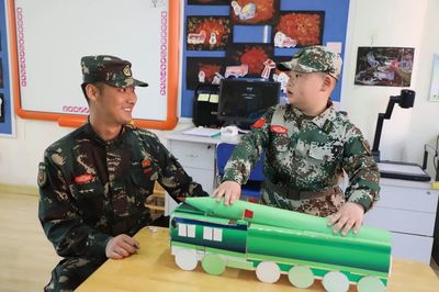 雏鹰展翅 小兵亮相--济南市七里山幼儿园爱国主义红色教育活动风采